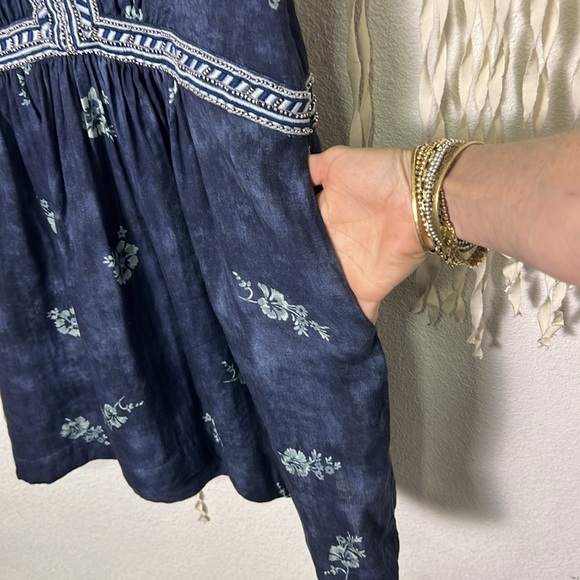 Secret Mission Mirelle Dress in Organic Cotton in Indigo Floral Print Size M - Picture 8 of 15